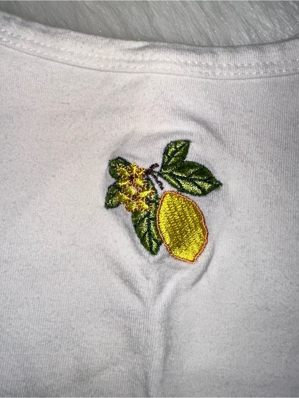 Cropped Lemon Tank - Picture 4 of 8